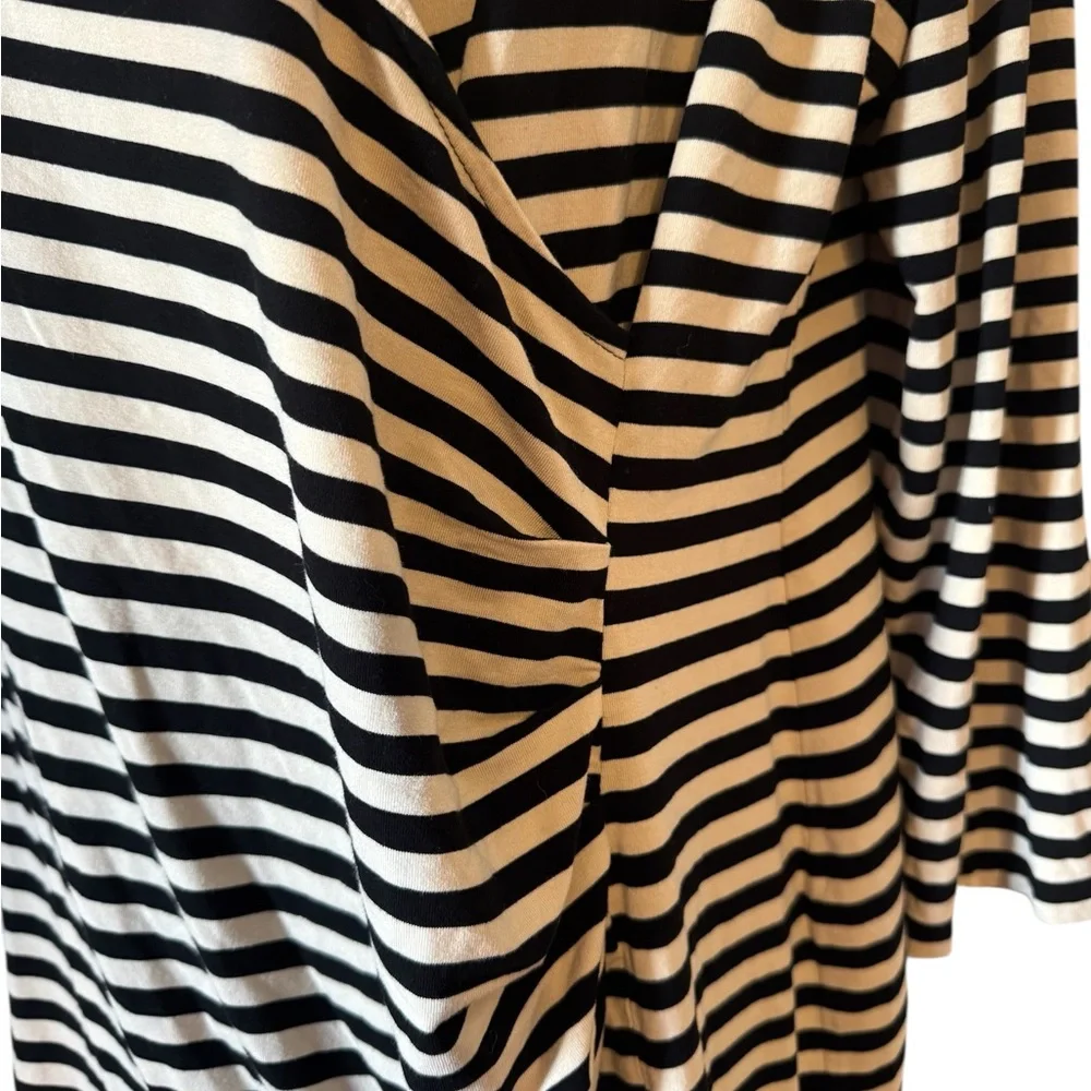 Banana Republic Black/Taupe mock Wrap Top   XLARGE    #V - Picture 3 of 7